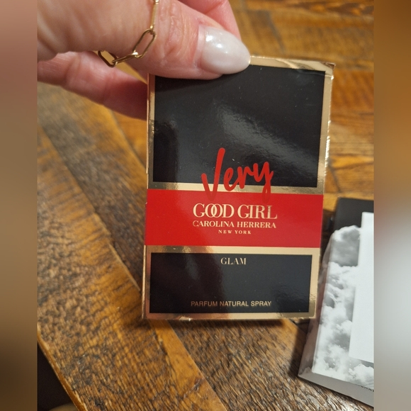 Perfume Bundle Sample Set - Picture 2 of 5